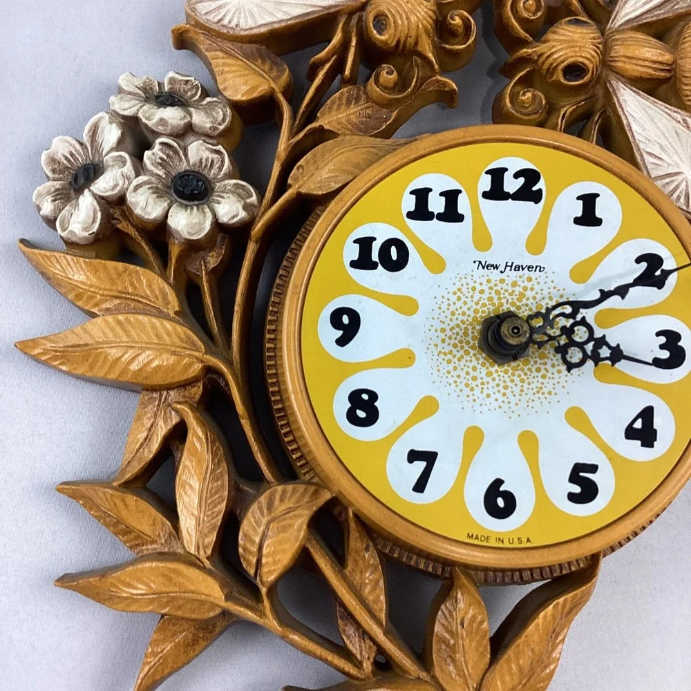 Vintage Burwood Bumblebee Flower Wall Clock Faux Wood Retro 70s Decor USA
